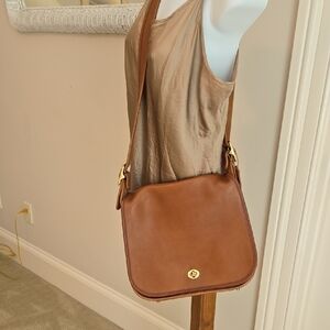 Vintage COACH British Tan Stewardess Crossbody Shoulder Bag 9525 Made In USA